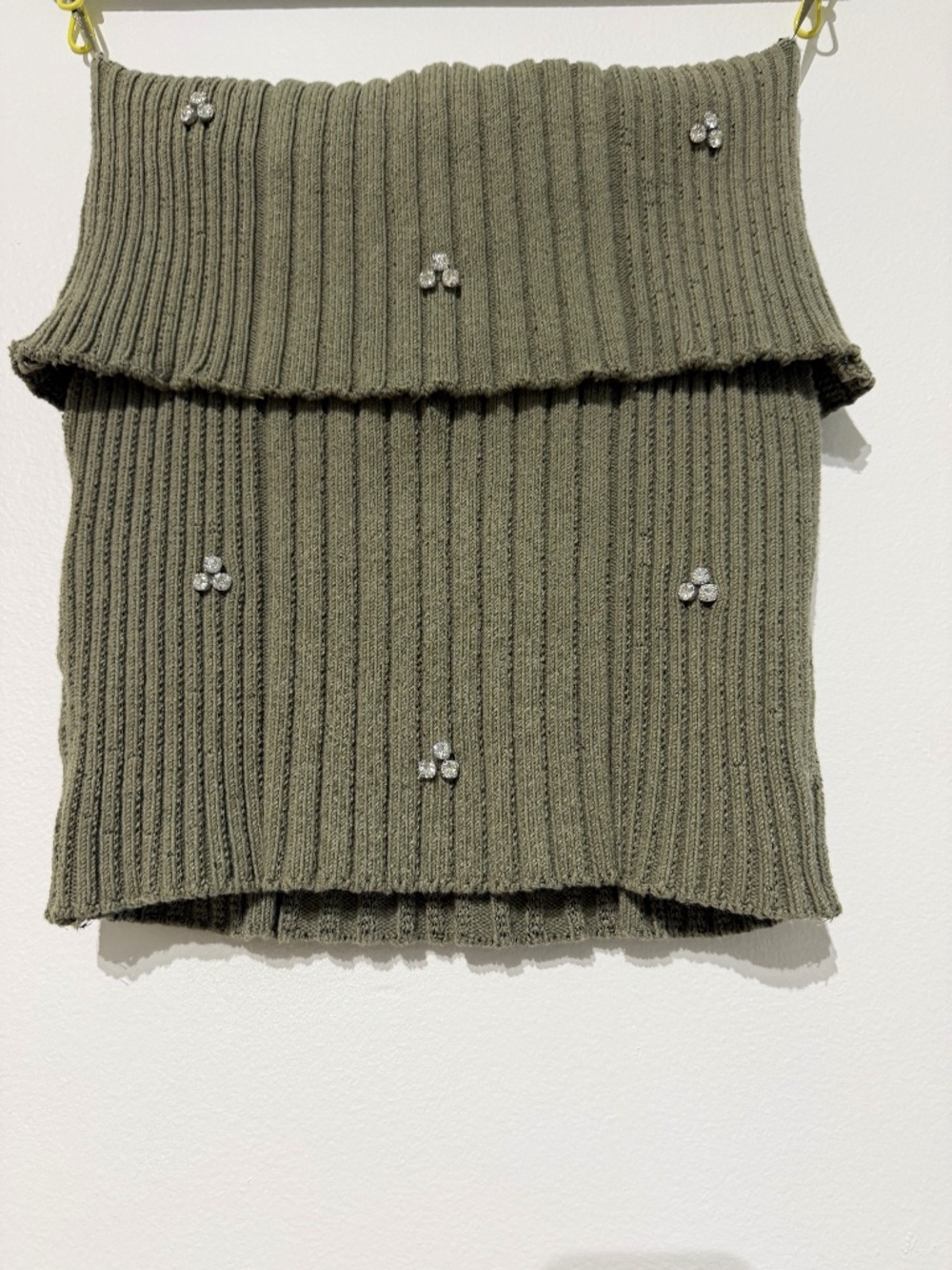 Top - Picture 1 of 2